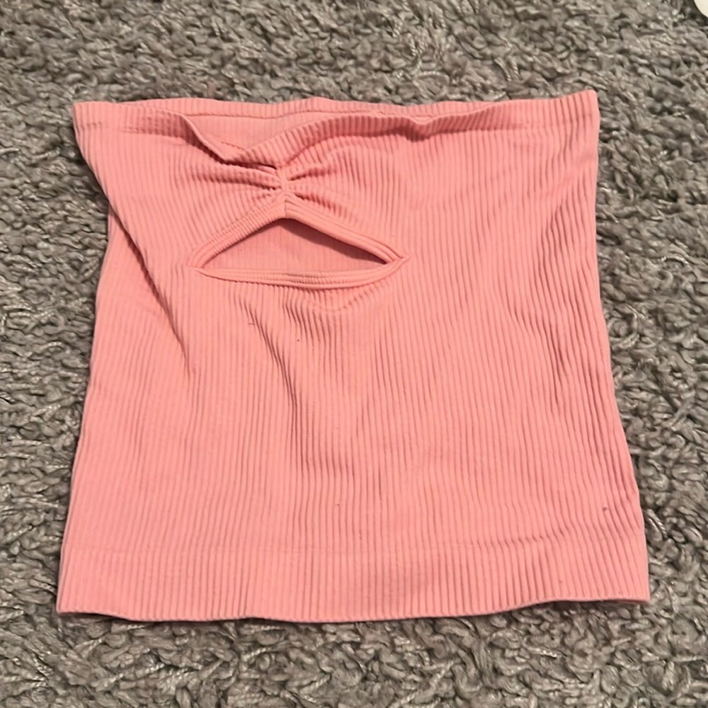 Woman’s strapless top!!